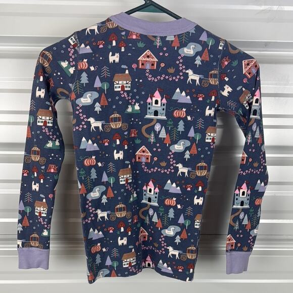 Hanna Andersson Purple Long Sleeve Tee with Enchanting Print - Picture 4 of 4